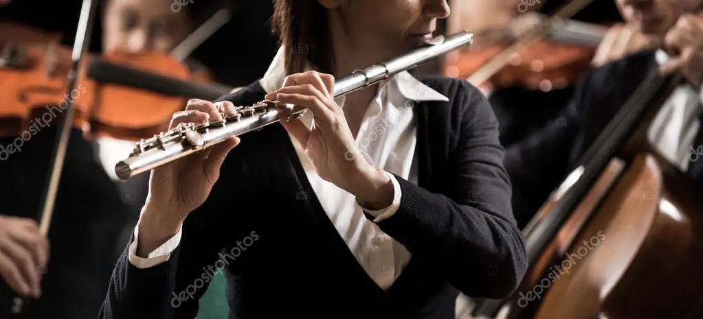 How many flutes are in an orchestra