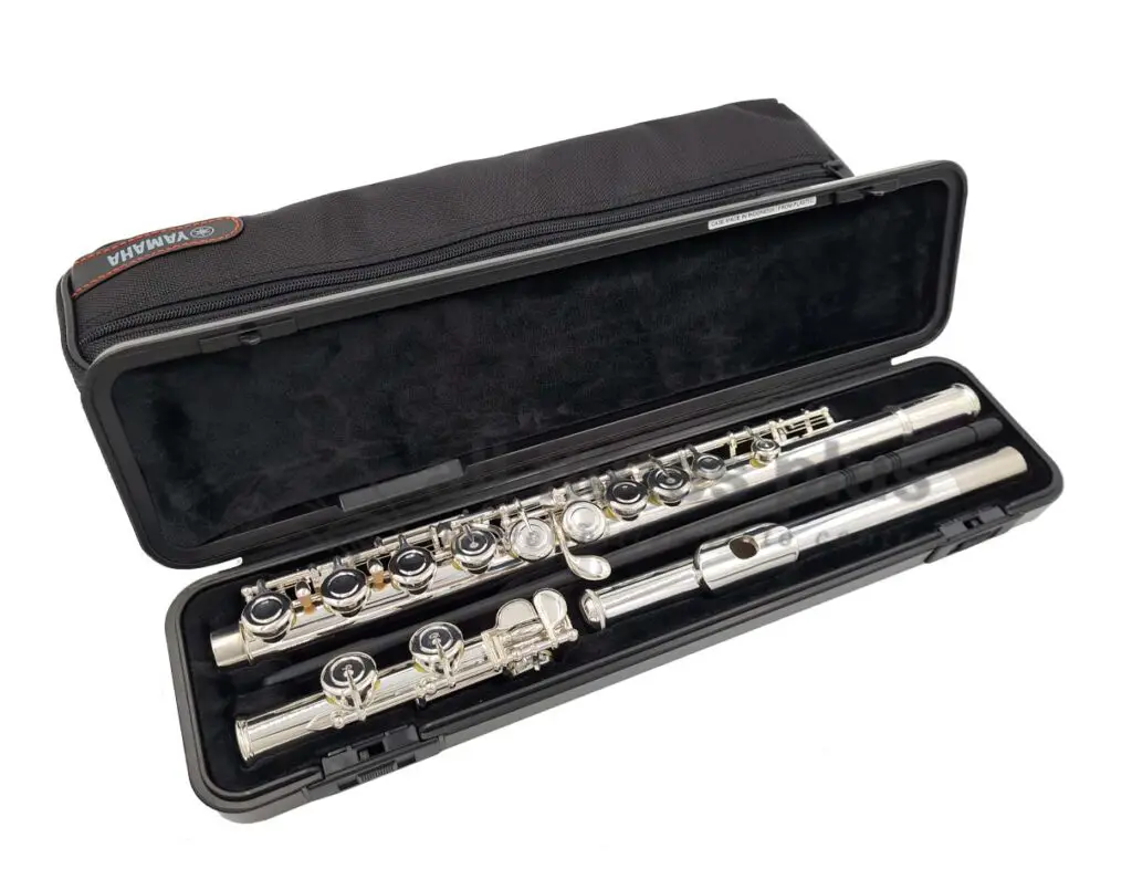 Price of flute in United Kingdom